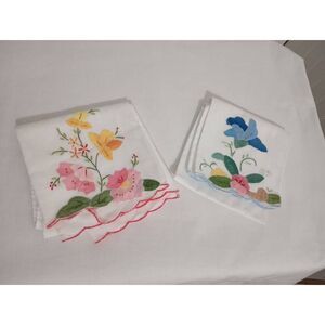 Vintage handkerchief applique floral, set of two
